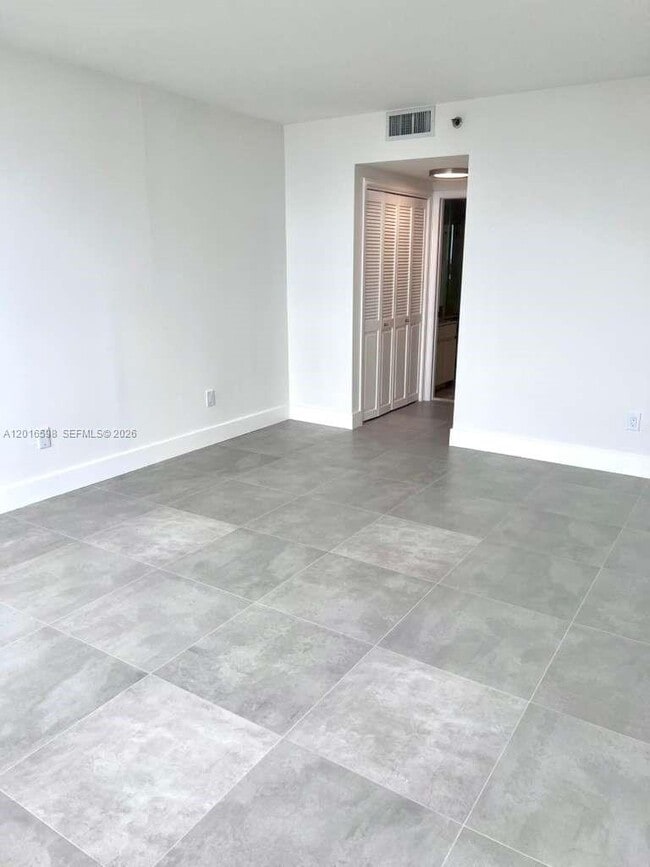 Building Photo - 11113 Biscayne Blvd