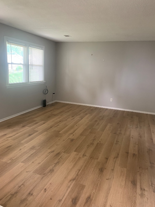 Building Photo - 210 N 4th St