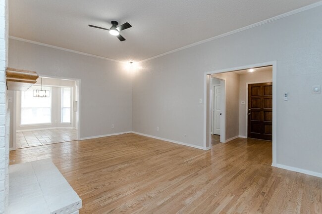 Building Photo - 4 Bedrooms | 2 Bathrooms | 2-Car Garage | Pool | Park-Front Living