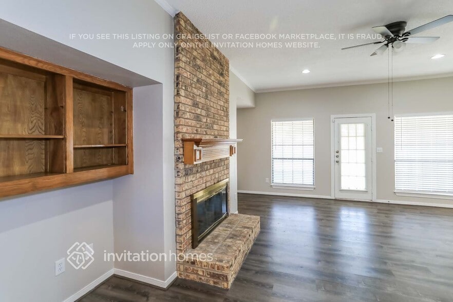 Building Photo - 203 Bowie St