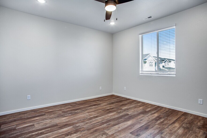 Primary bedroom - 1788 Iron Wheel Dr
