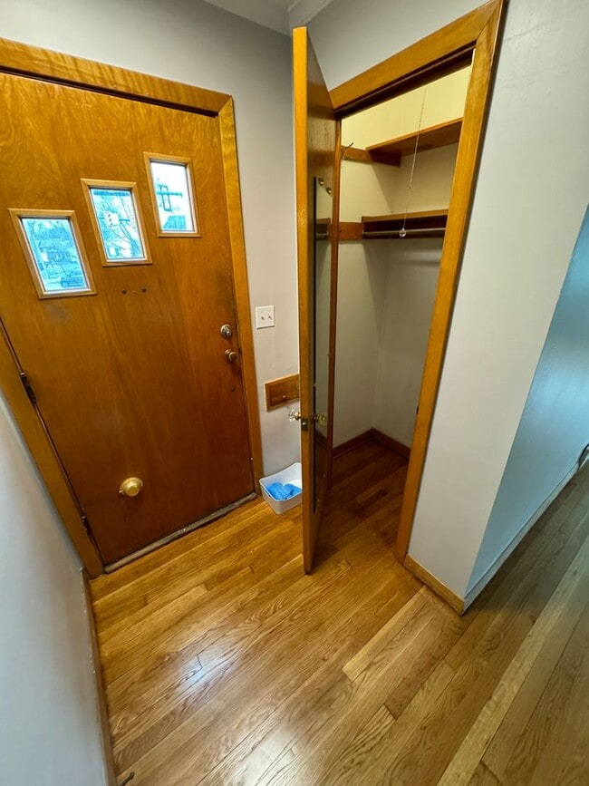 Building Photo - 3 Bedroom- Upper Arlington