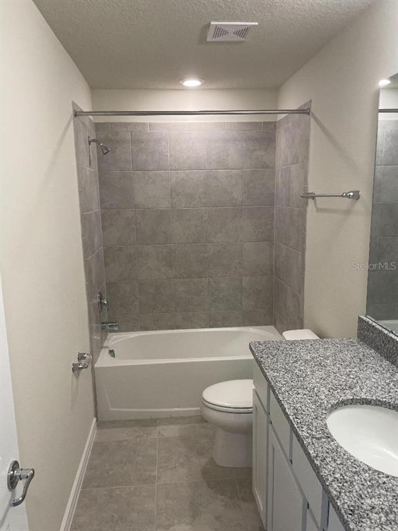 Building Photo - 1228 Sugarwood St