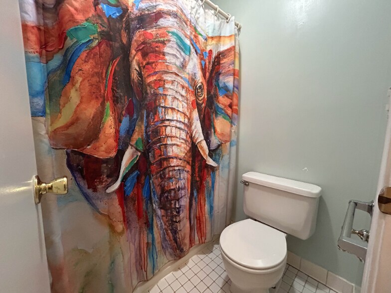 Building Photo - 79 Renaissance Ln