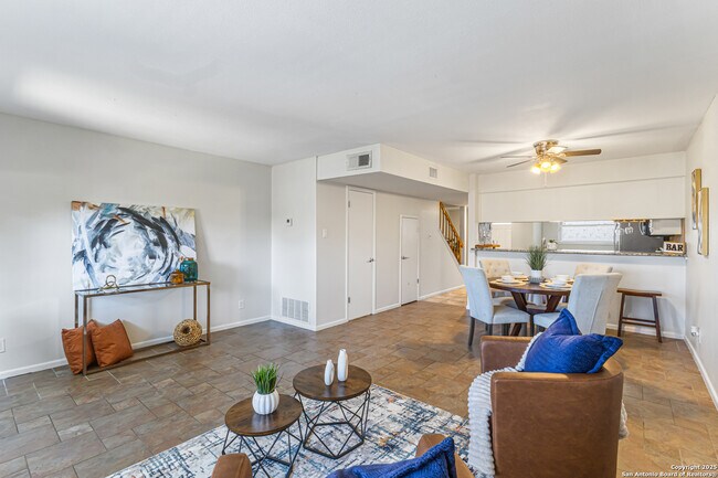 Building Photo - 6718 Callaghan Rd