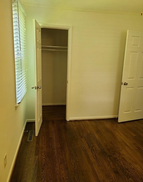 Closet for second bedroom - 3500 Rogers St