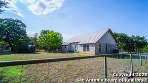 Building Photo - 5470 Fallen Oak Dr