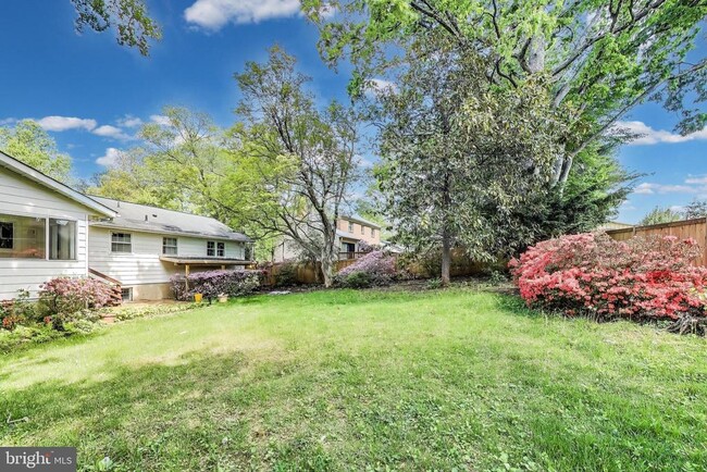 Building Photo - 14207 Gaines Ave