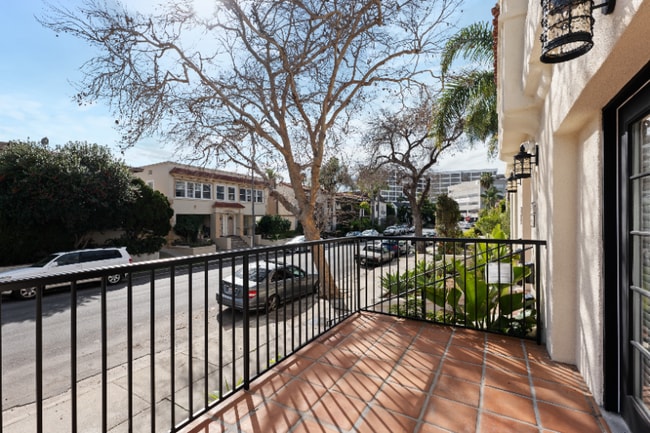 Building Photo - 6511 Orange St