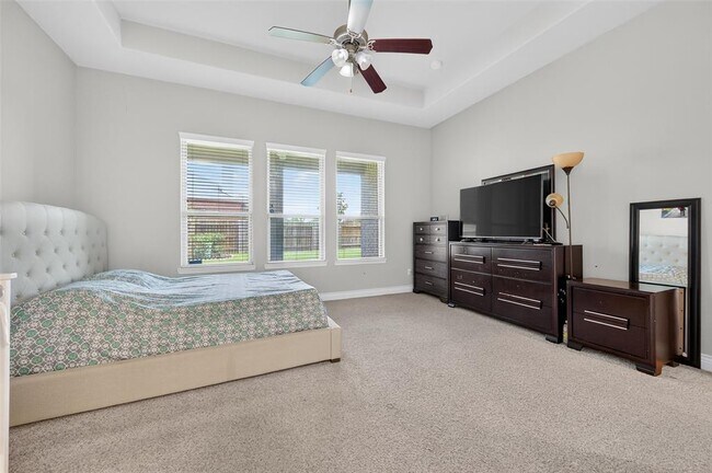 Building Photo - 4947 Thunder Creek Ln