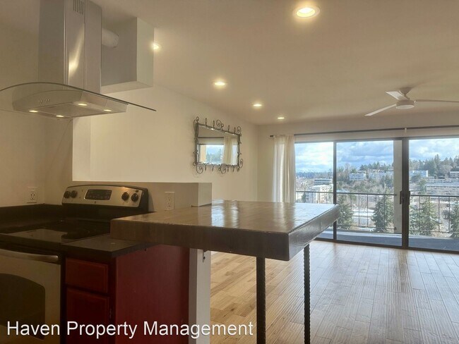 Building Photo - 1 br, 1 bath House - 2929 76th Ave SE #407