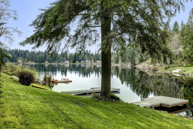 Building Photo - Lake Margaret Rental