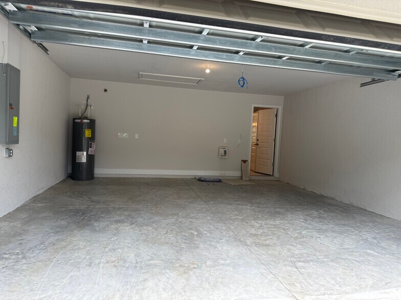 Building Photo - 4744 Badali Rd