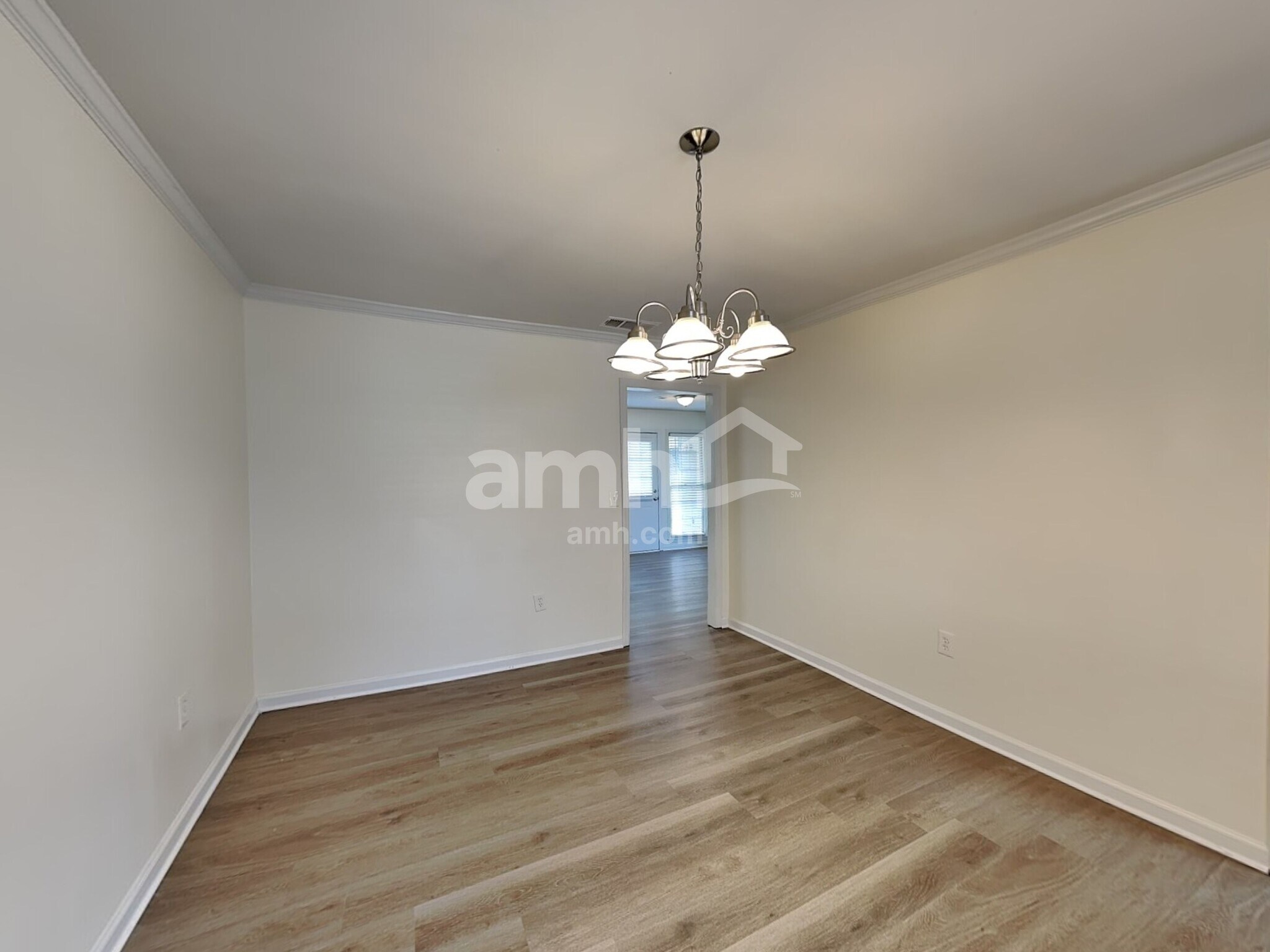 Building Photo - 3255 Dogwood Dr