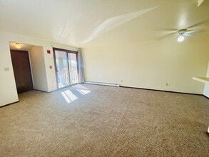 Building Photo - Spacious 1 Bedroom 1 Bath Lower Apartment Available Soon!