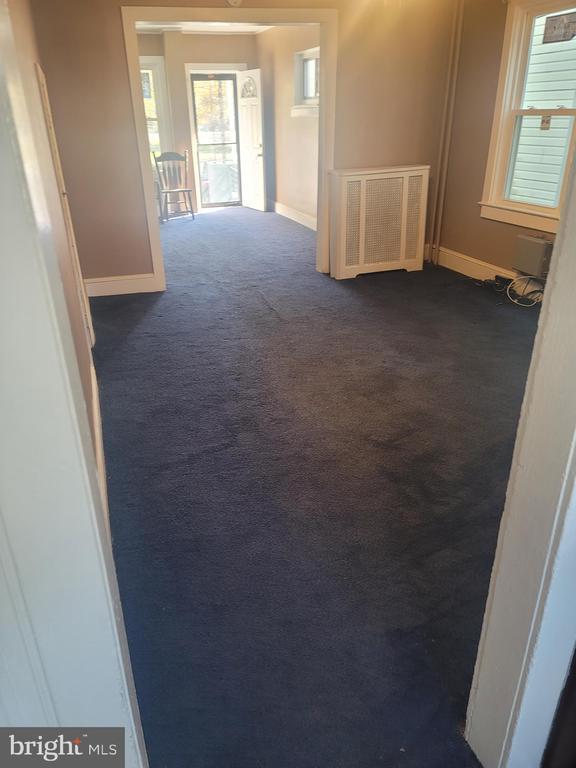 Building Photo - 48 Laurel Pl