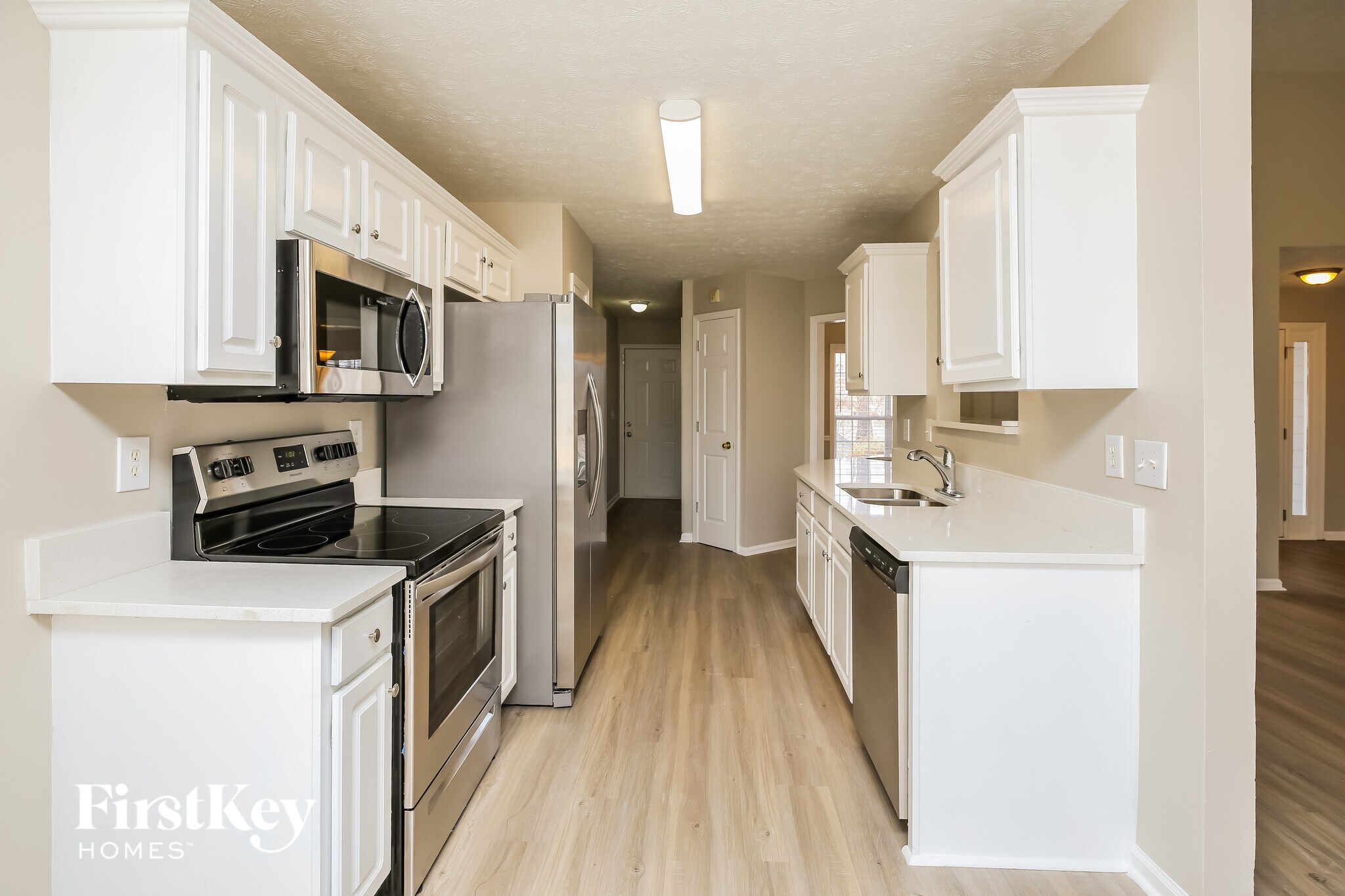 Building Photo - 1510 Smoke Hill Dr NE