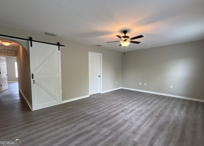 Building Photo - 405 Brooklet Cir