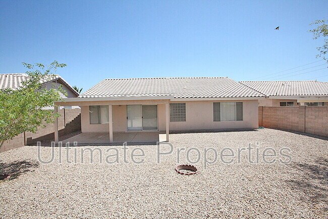 Building Photo - 1414 W Villa Maria Dr