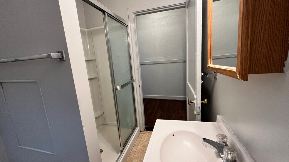 Building Photo - 5847 Nicholson St