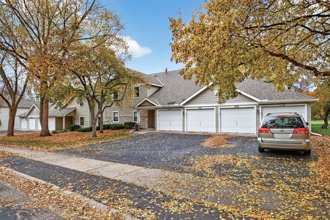 Building Photo - 14388 Fairway Dr