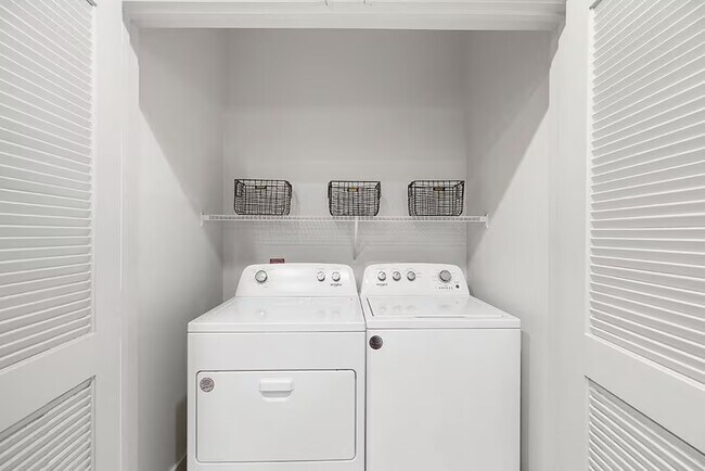 Building Photo - Special Offer: Up to 6 Weeks Free Rent!