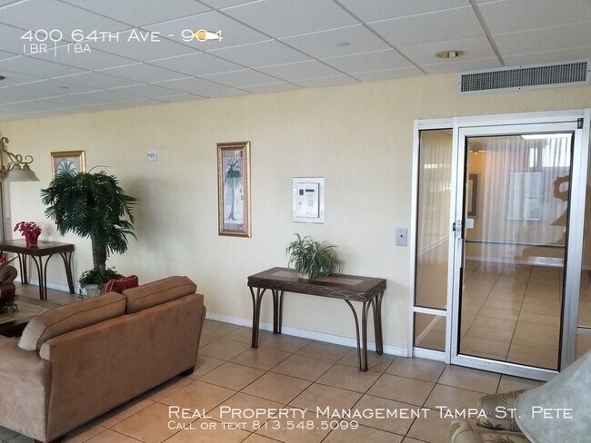 Building Photo - WATERFRONT CONDO ON ST PETE BEACH