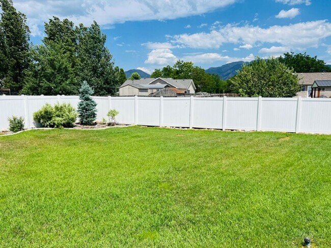 Building Photo - Beautiful patio home in Logan on Cul-de-sac