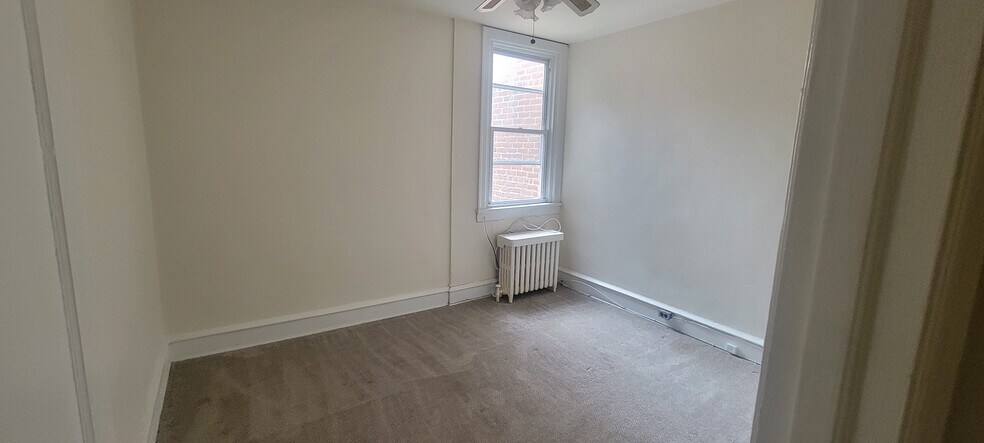 Bedroom - 278 N Keswick Ave