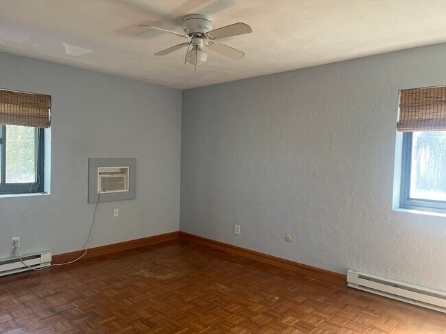 Building Photo - 222 Winthrop Shore Dr