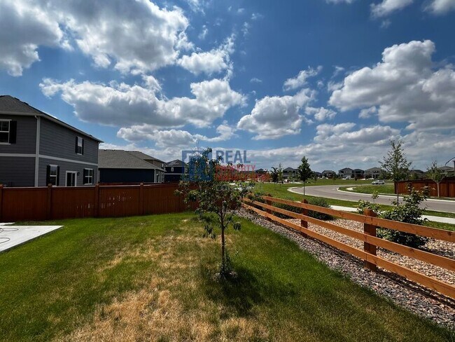 Building Photo - 13725 Siltstone St