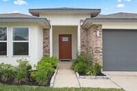 Building Photo - 2709 Golden Palms Ln