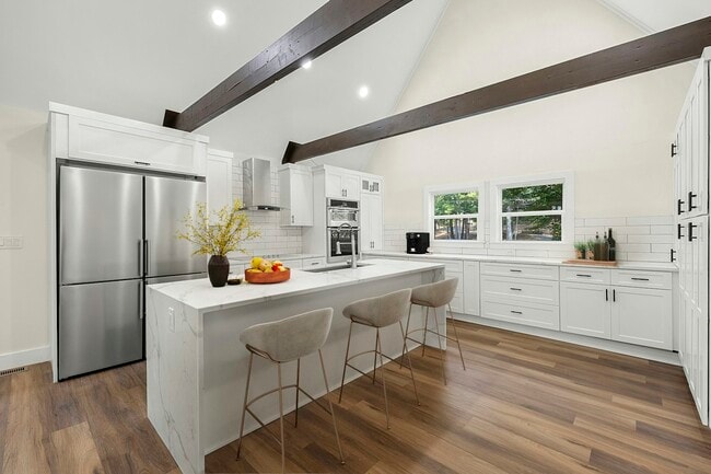 Building Photo - 1620 Chevron Way