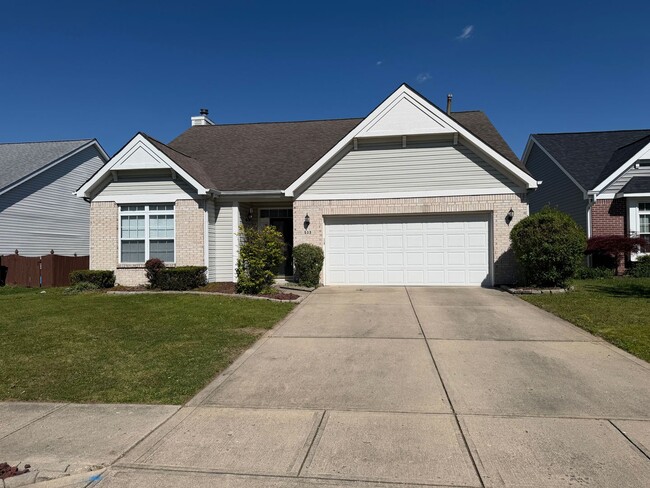 Building Photo - Fantastic 3 Bedroom 2 bath home on a pond