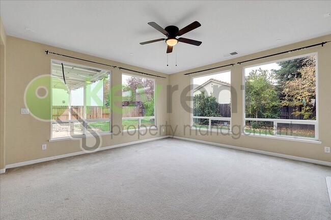 Building Photo - 1444 Eaglesfield Ln