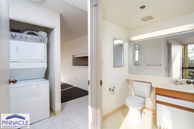 Building Photo - 747 Wiliwili St