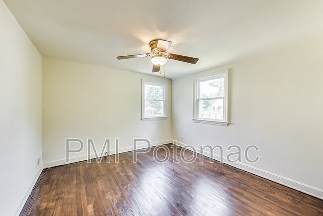 Building Photo - 2710 Emmet Rd