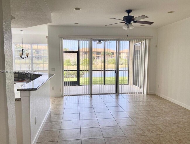 Building Photo - 8231 NW 127th Ln
