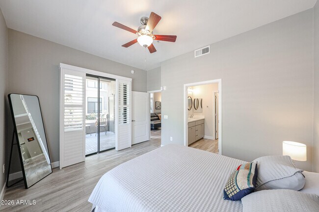 Building Photo - 11640 N Tatum Blvd