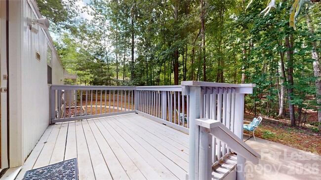 Building Photo - 4120 Glenola Dr