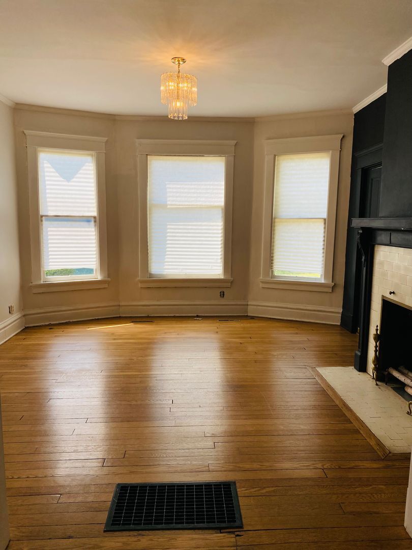 Building Photo - 507 Second Street Marietta