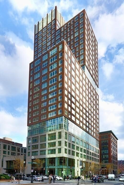Building Photo - 400 Stuart St