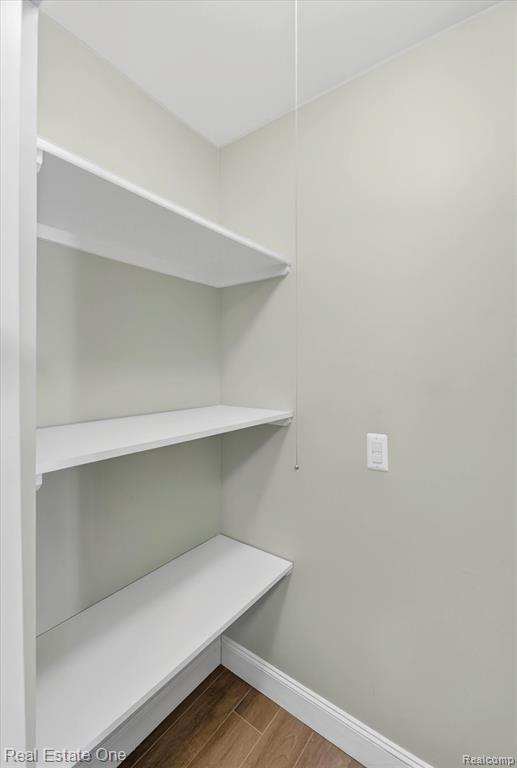 Building Photo - 874 N Main St