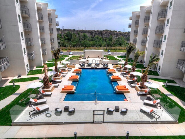 Building Photo - The Ricchi Luxury Condominiums