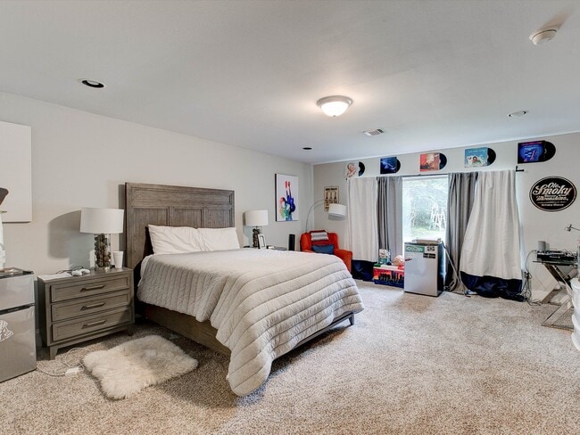 Building Photo - 3705 Brighton Rd