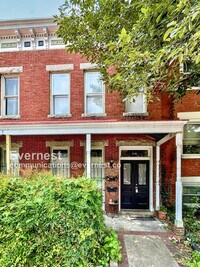Building Photo - 218 W Marshall St