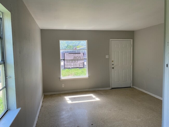 Building Photo - 8522 Barranca Ave