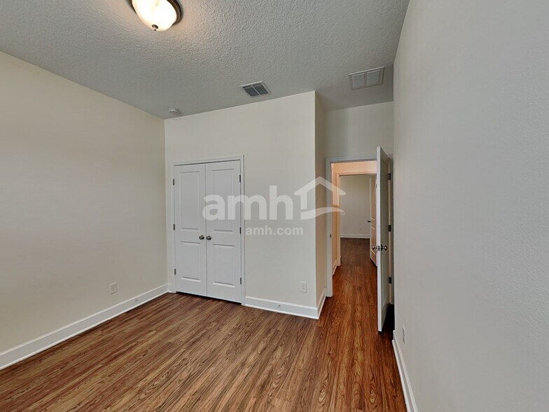 Building Photo - 306 Crestrun Loop