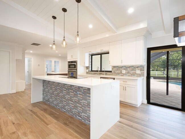 Building Photo - 19508 Hampton Dr