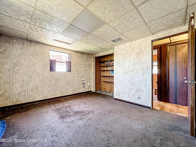 Building Photo - 122 Eden Ave